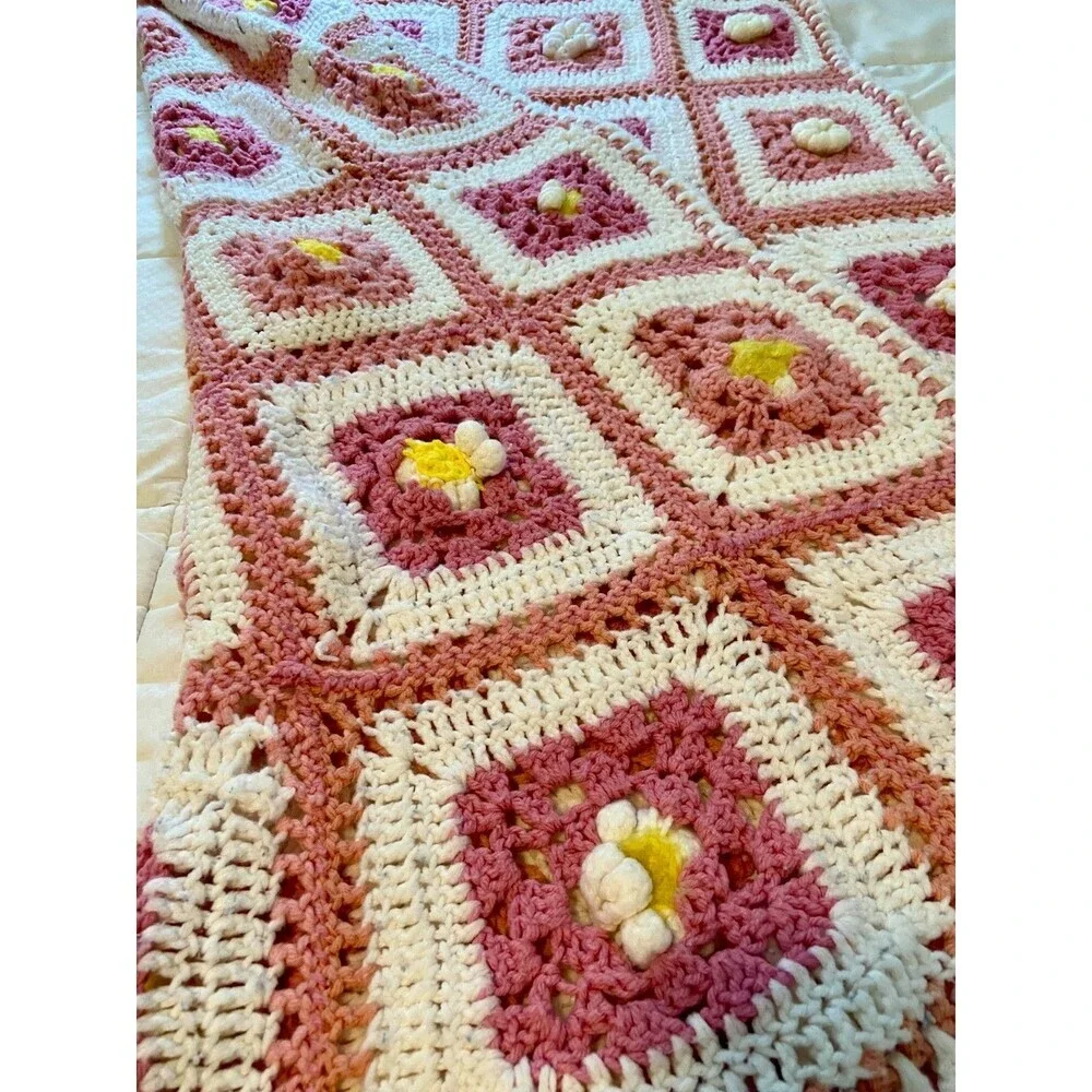 VTG Granny 3D Rose Square Crochet Afghan Blanket Pink White Handmade Flower Yell